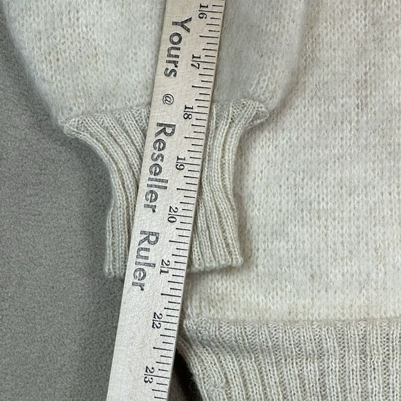 Samband Iceland Sweater Mens Medium White Vintage Wool Knit V Neck Pullover - Picture 6 of 12